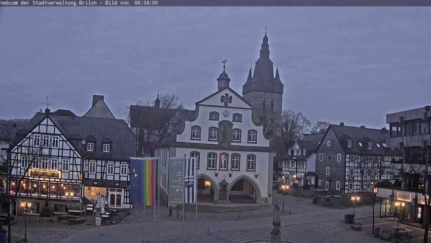 Archiv Foto Webcam Rathaus und Marktplatz Brilon