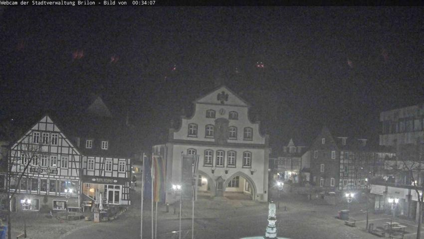 Archiv Foto Webcam Rathaus und Marktplatz Brilon