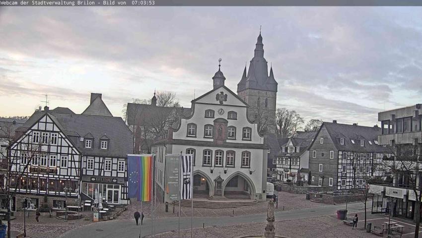 Archiv Foto Webcam Rathaus und Marktplatz Brilon