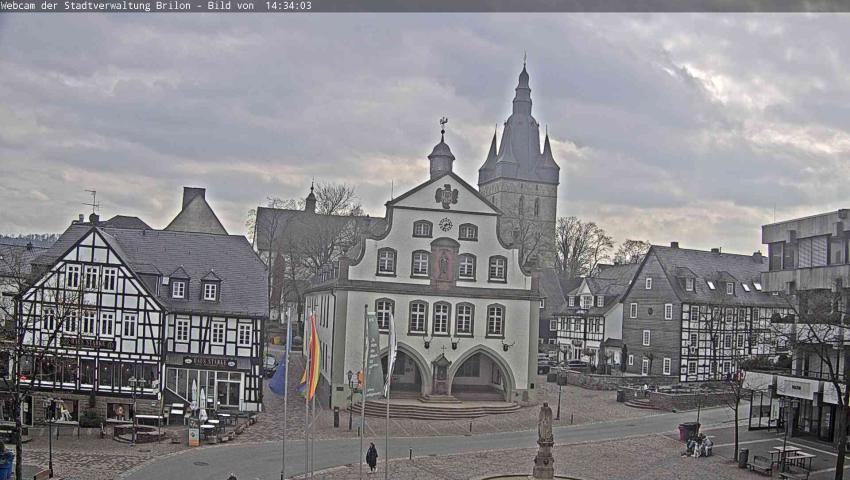 Archiv Foto Webcam Rathaus und Marktplatz Brilon