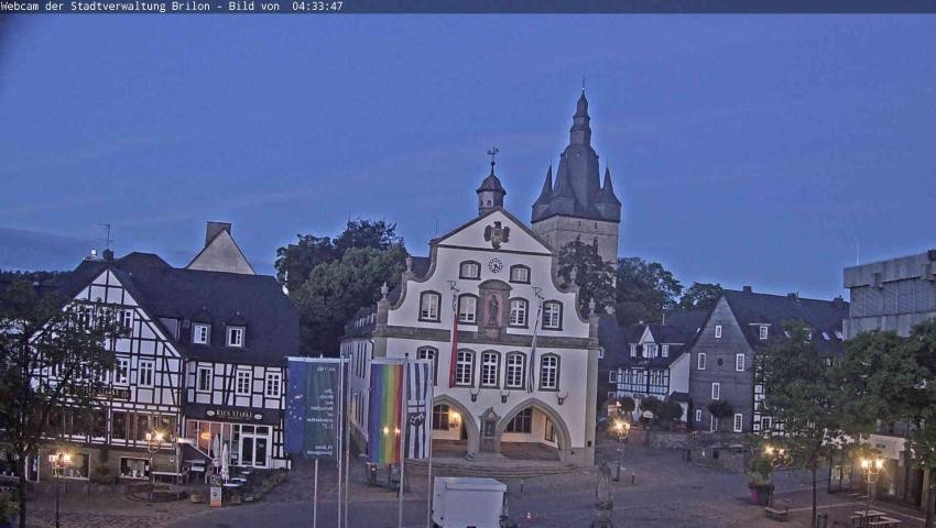 Archiv Foto Webcam Rathaus und Marktplatz Brilon