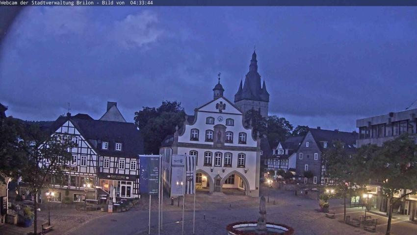 Archiv Foto Webcam Rathaus und Marktplatz Brilon