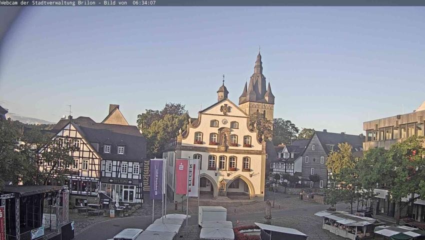 Archiv Foto Webcam Rathaus und Marktplatz Brilon