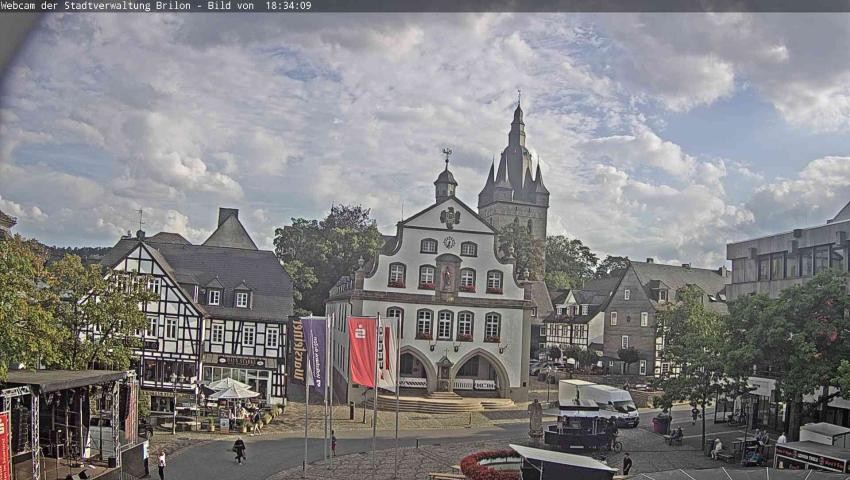 Archiv Foto Webcam Rathaus und Marktplatz Brilon