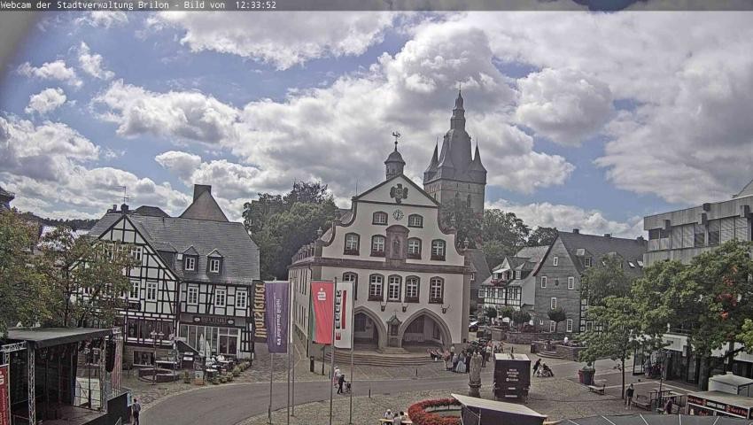Archiv Foto Webcam Rathaus und Marktplatz Brilon