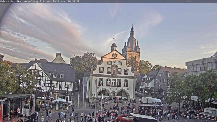 Archiv Foto Webcam Rathaus und Marktplatz Brilon