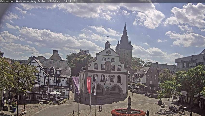 Archiv Foto Webcam Rathaus und Marktplatz Brilon