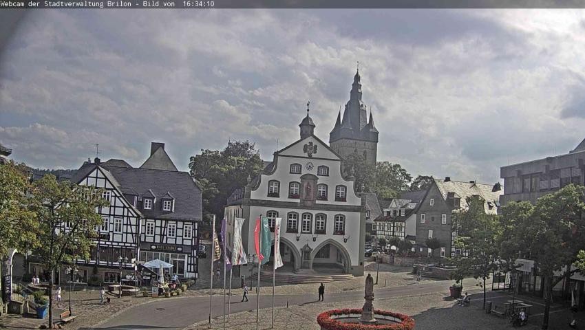 Archiv Foto Webcam Rathaus und Marktplatz Brilon