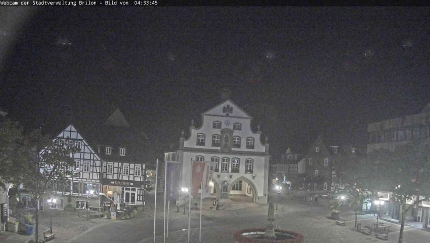 Archiv Foto Webcam Rathaus und Marktplatz Brilon