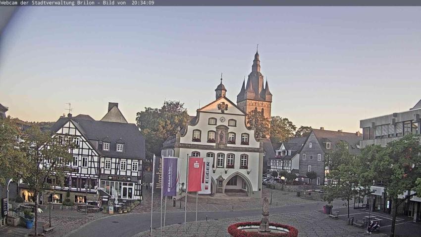 Archiv Foto Webcam Rathaus und Marktplatz Brilon