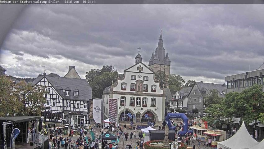 Archiv Foto Webcam Rathaus und Marktplatz Brilon
