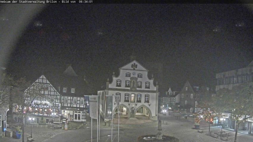 Archiv Foto Webcam Rathaus und Marktplatz Brilon
