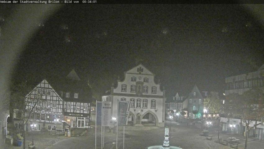 Archiv Foto Webcam Rathaus und Marktplatz Brilon