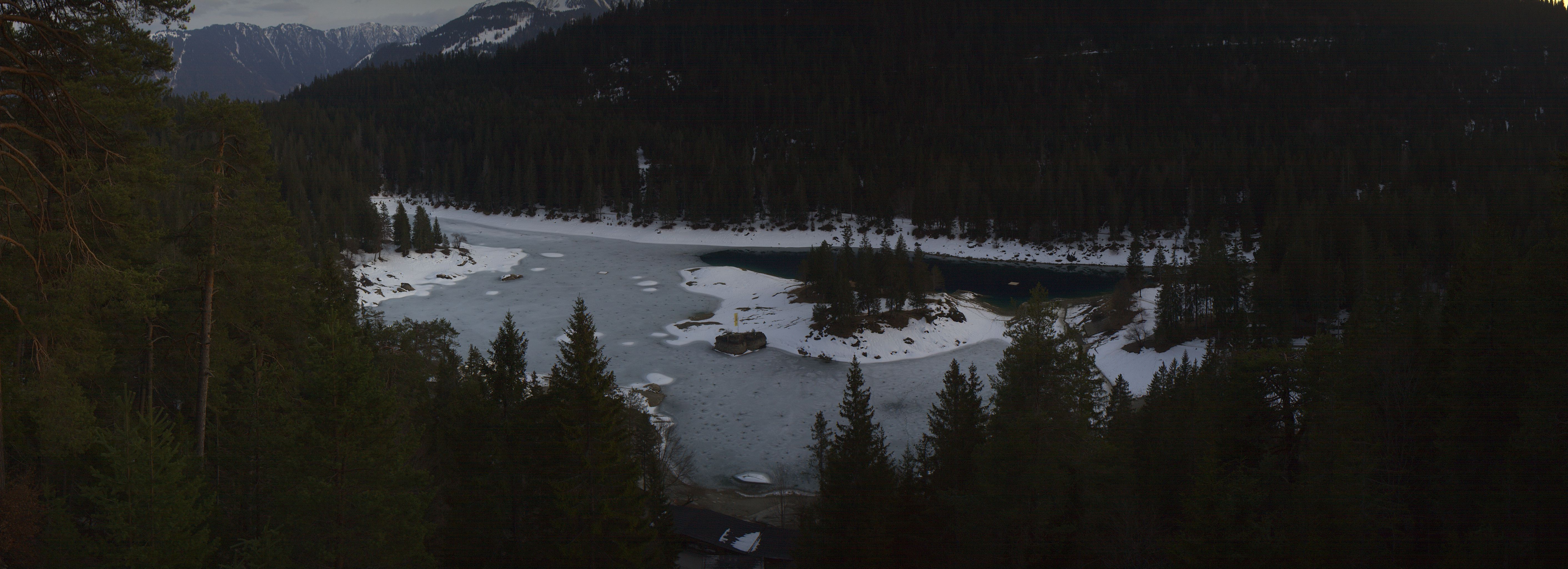 Archiv Foto Webcam Flims: Caumasee