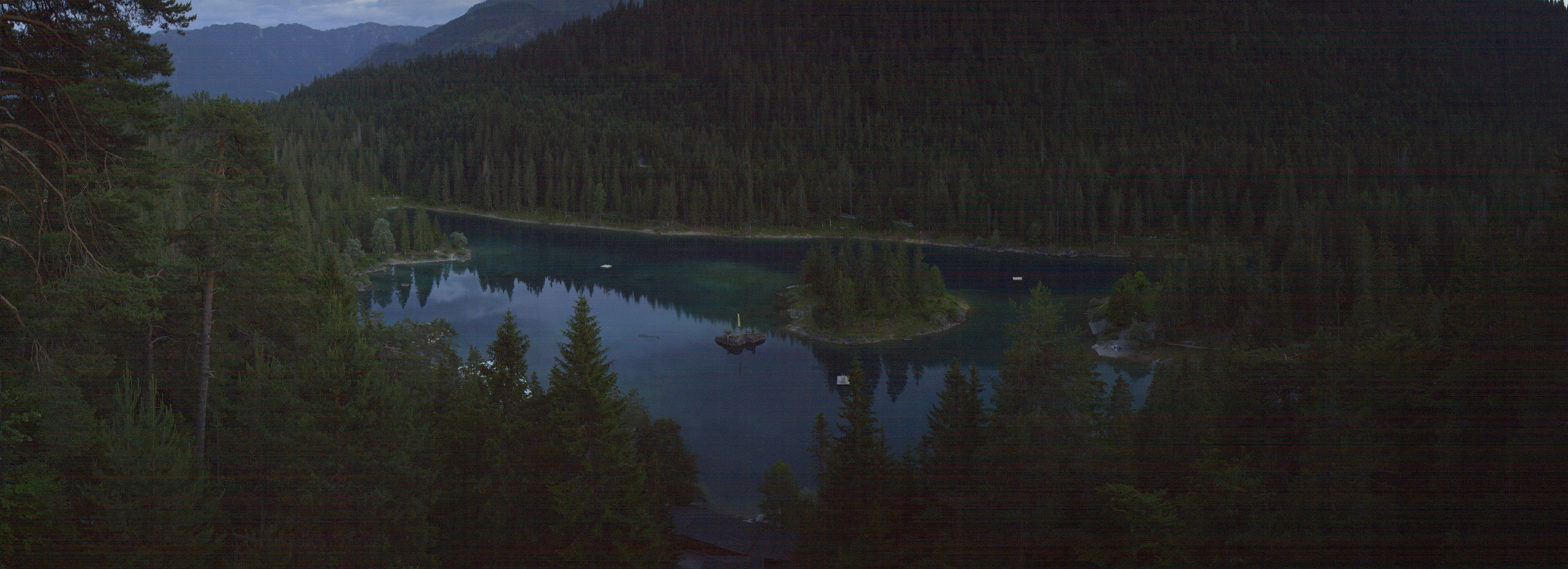 Archiv Foto Webcam Flims: Caumasee