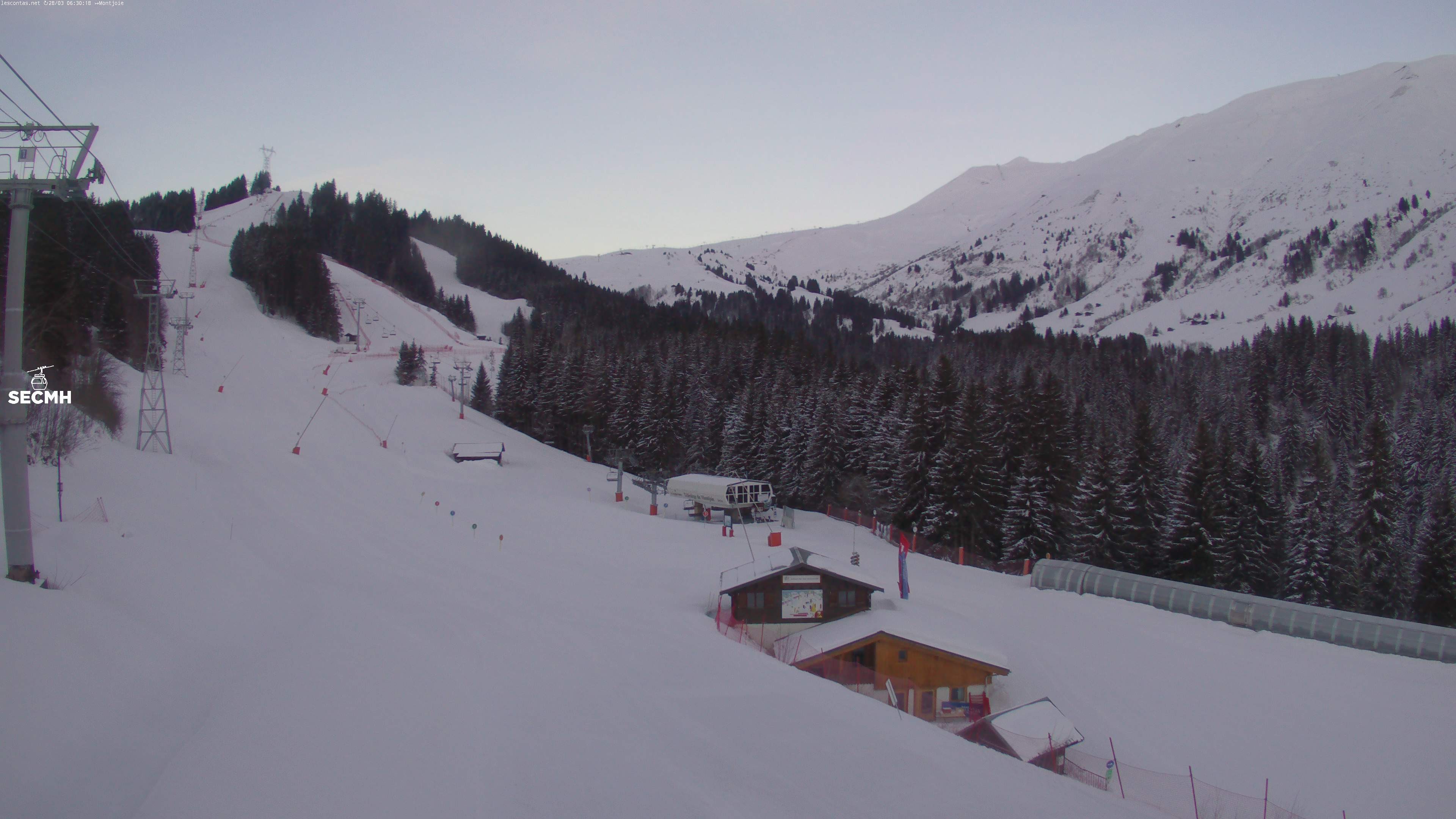 Archived image Webcam Les Contamines Montjoie: L'Etape