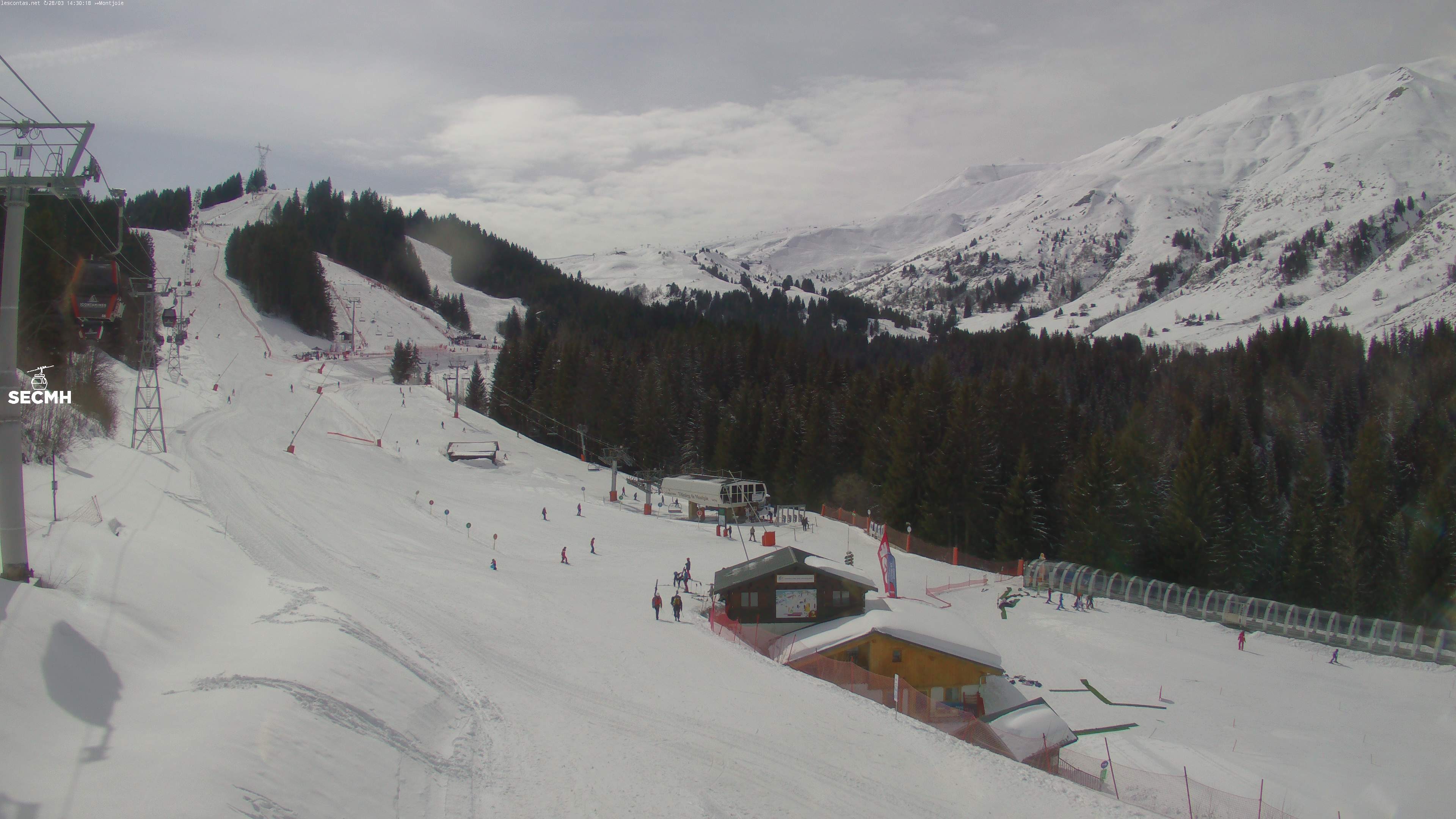 Archived image Webcam Les Contamines Montjoie: L'Etape