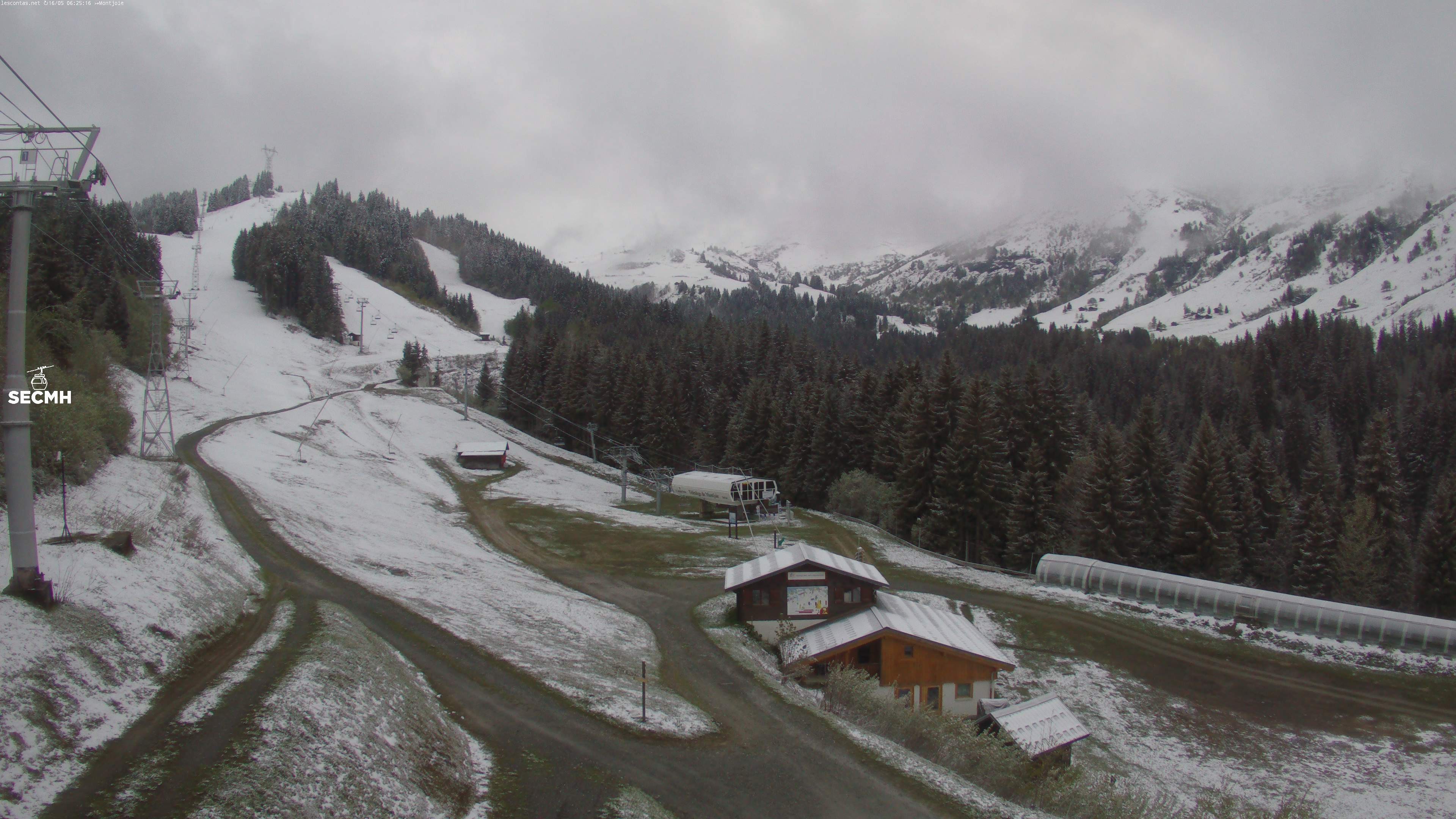 Archived image Webcam Les Contamines Montjoie: L'Etape