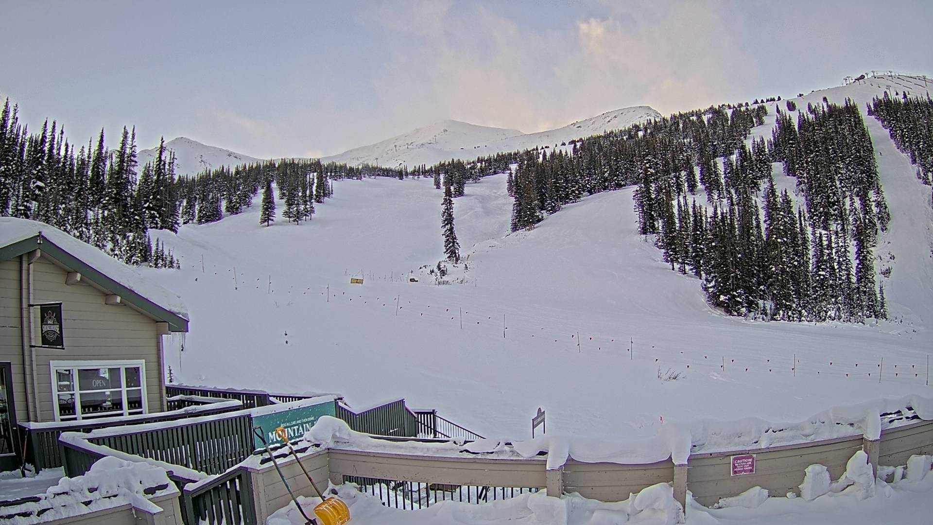 Archiv Foto Webcam Marmot Basin Mid Mountain, Alberta