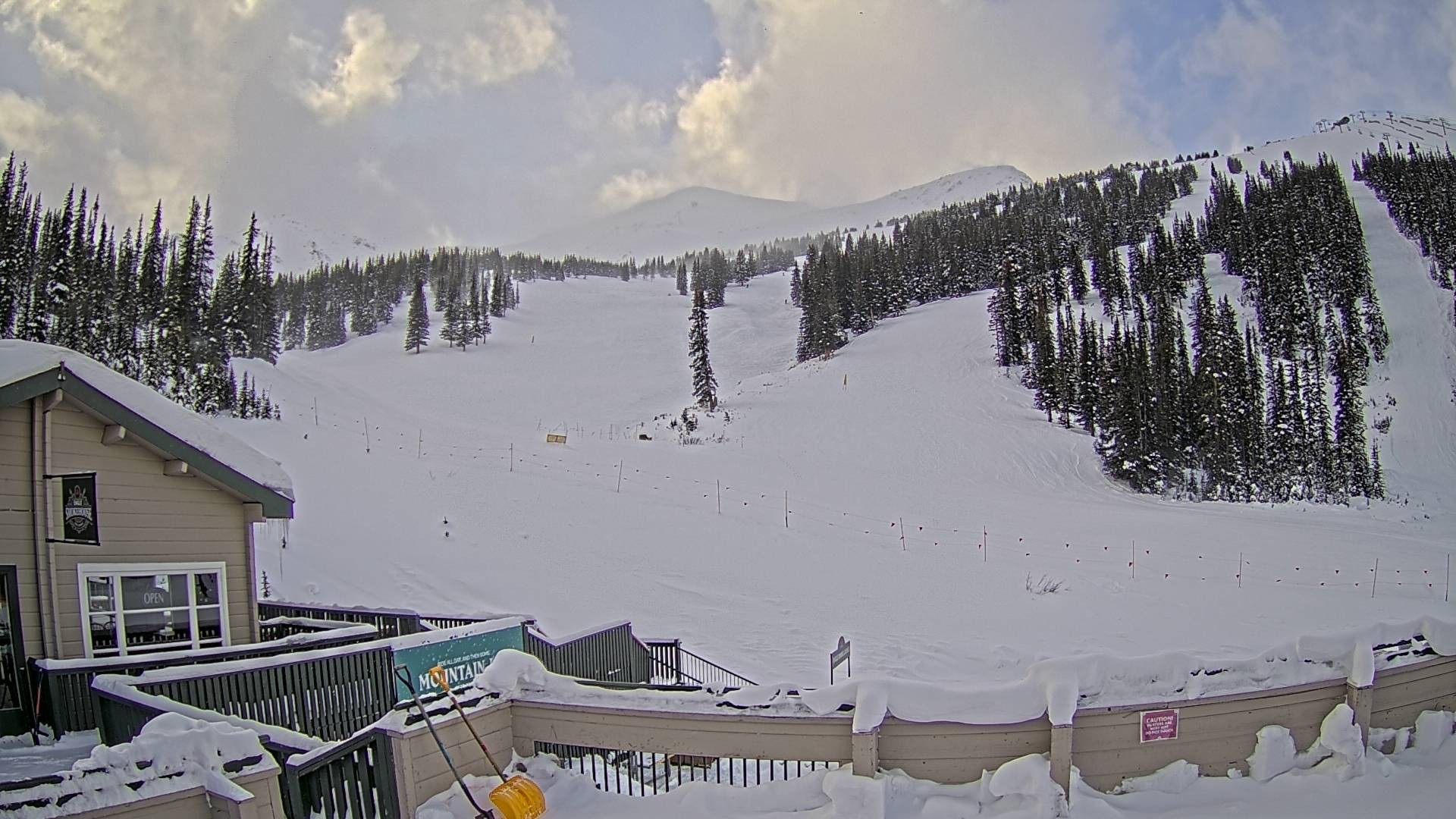 Archiv Foto Webcam Marmot Basin Mid Mountain, Alberta