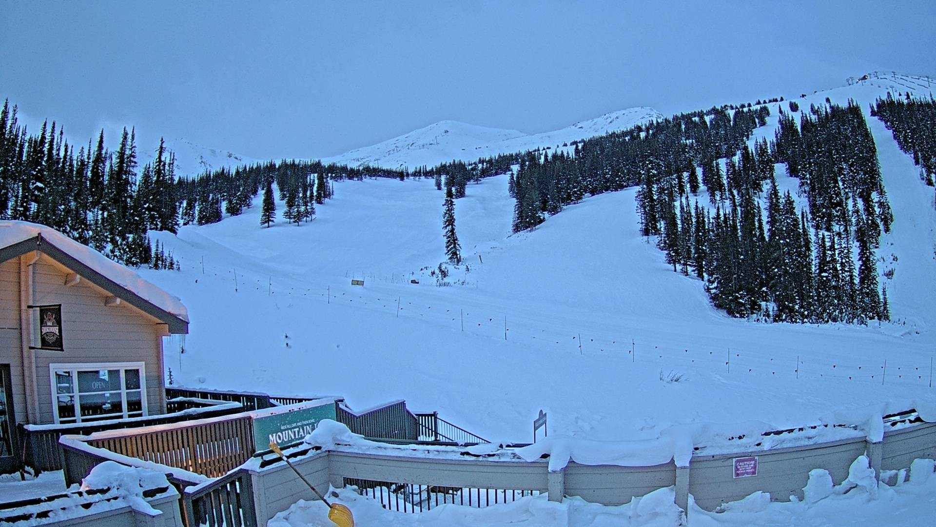 Archiv Foto Webcam Marmot Basin Mid Mountain, Alberta