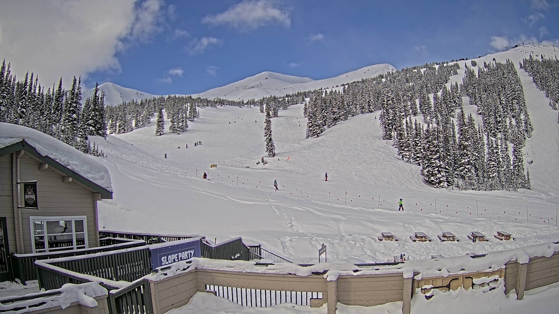 Archiv Foto Webcam Marmot Basin Mid Mountain, Alberta