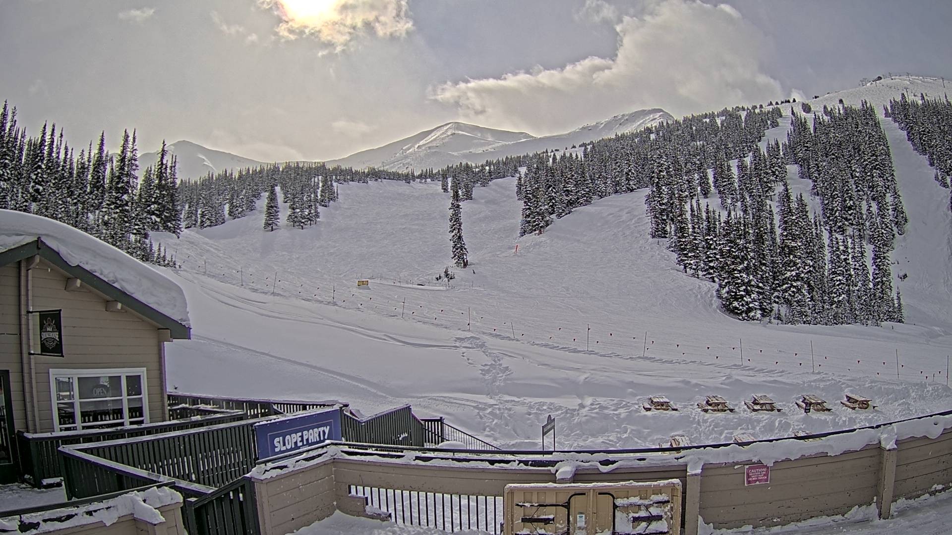 Archiv Foto Webcam Marmot Basin Mid Mountain, Alberta