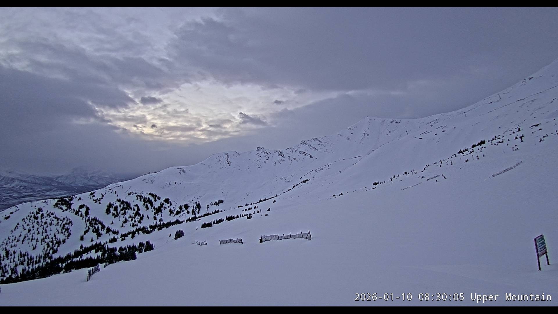 Archiv Foto Webcam Marmot Basin Upper Mountain, Alberta
