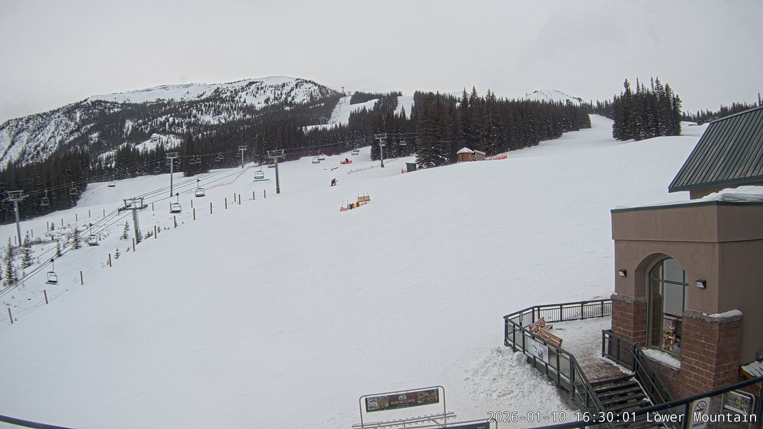 Archiv Foto Webcam Talstation Marmot Basin, Alberta