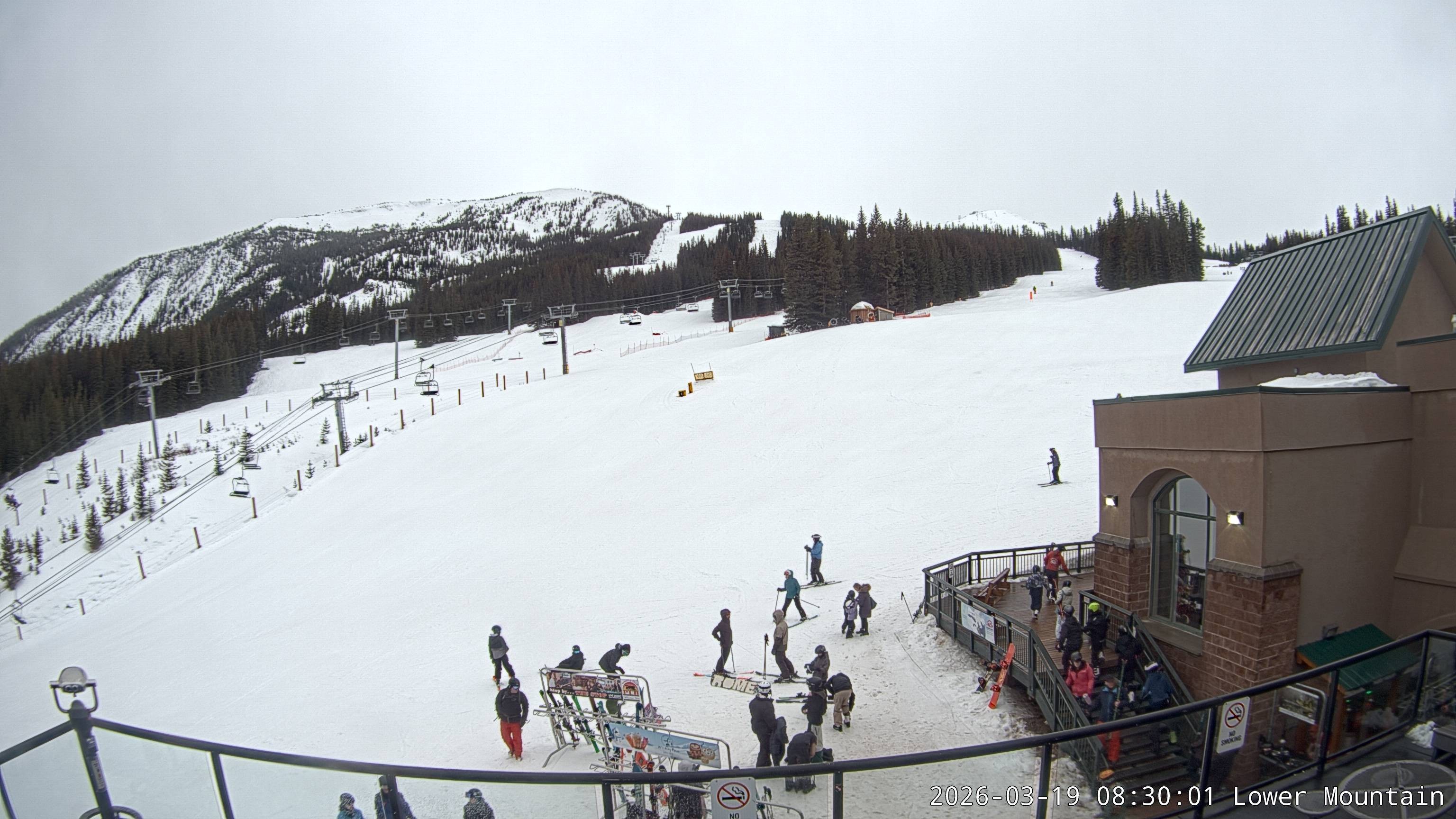 Archiv Foto Webcam Talstation Marmot Basin, Alberta
