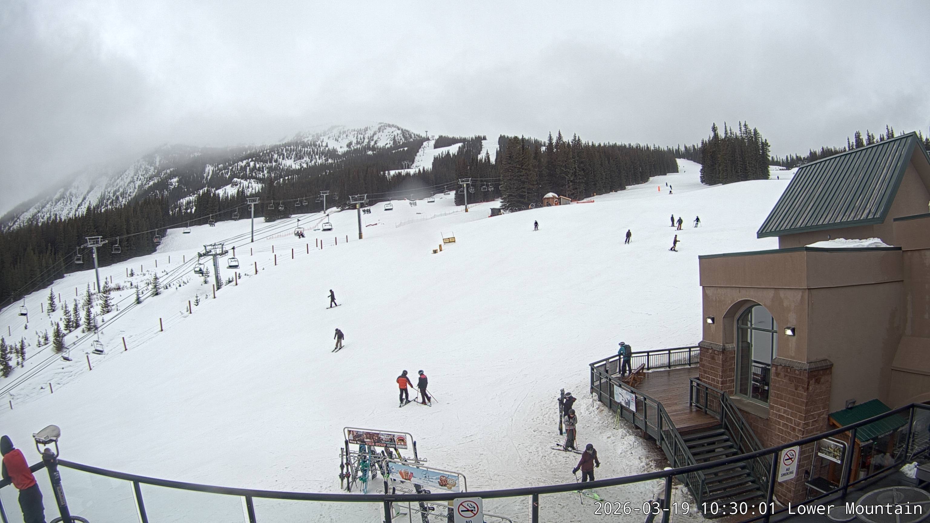Archiv Foto Webcam Talstation Marmot Basin, Alberta