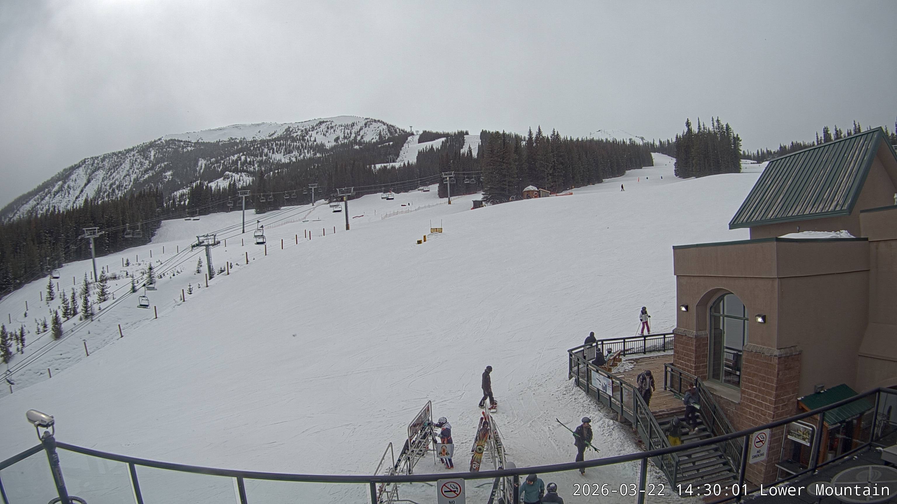 Archiv Foto Webcam Talstation Marmot Basin, Alberta