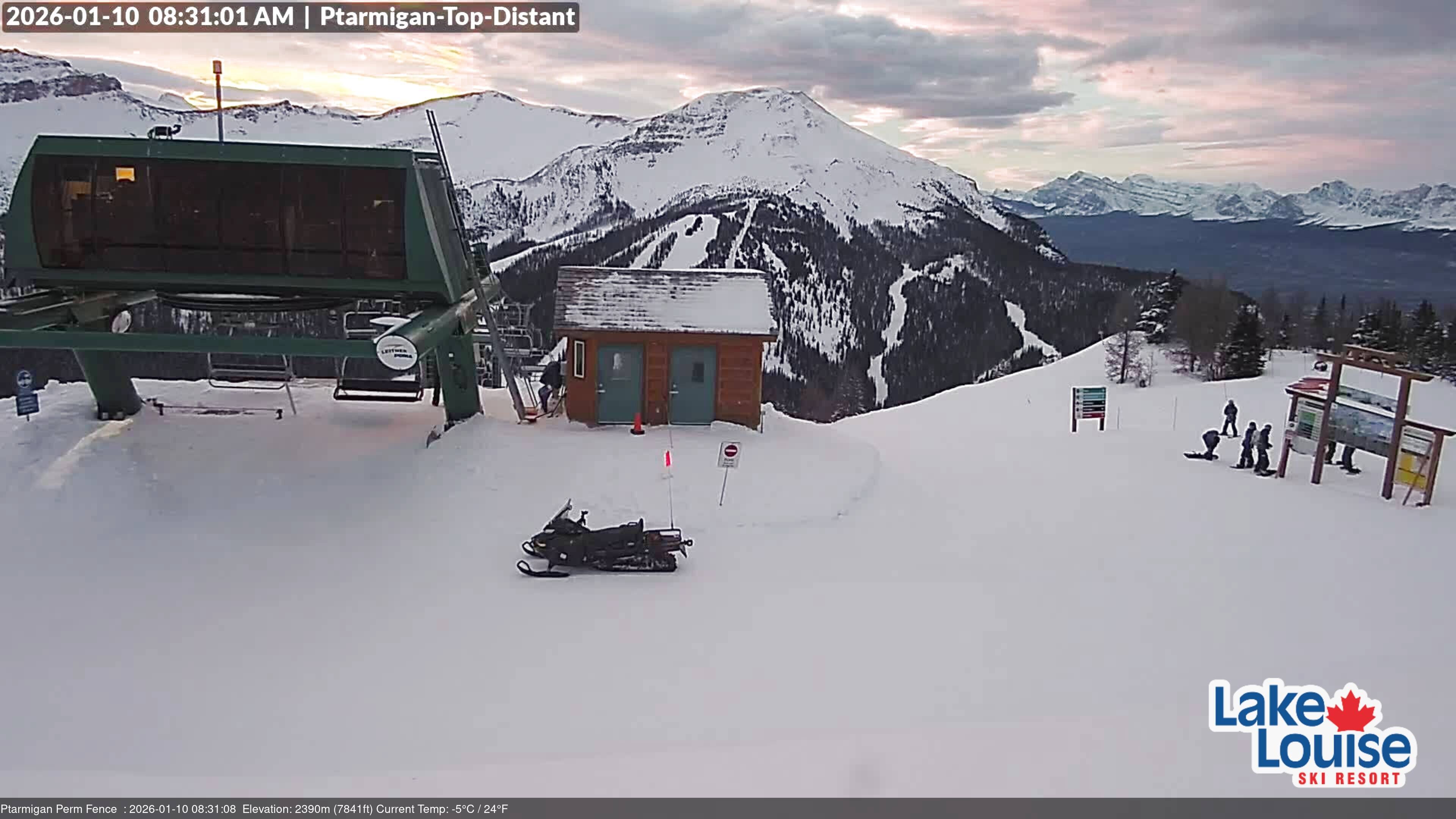 Archived image Webcam Outlook Chateau Lake Louise