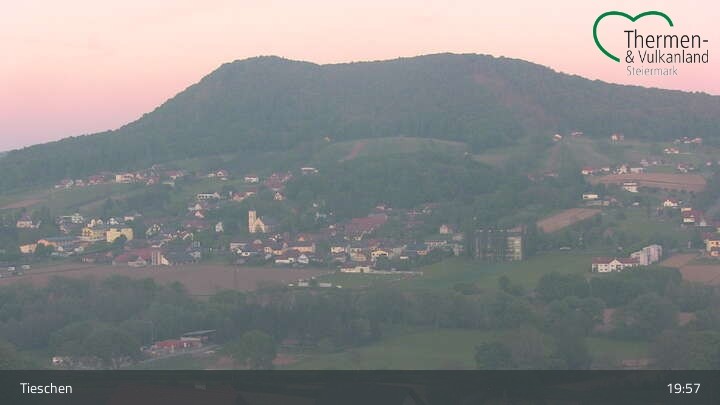 Archiv Foto Webcam Ortsblick Tieschen