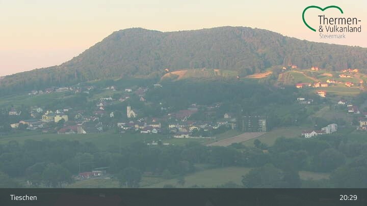 Archiv Foto Webcam Ortsblick Tieschen