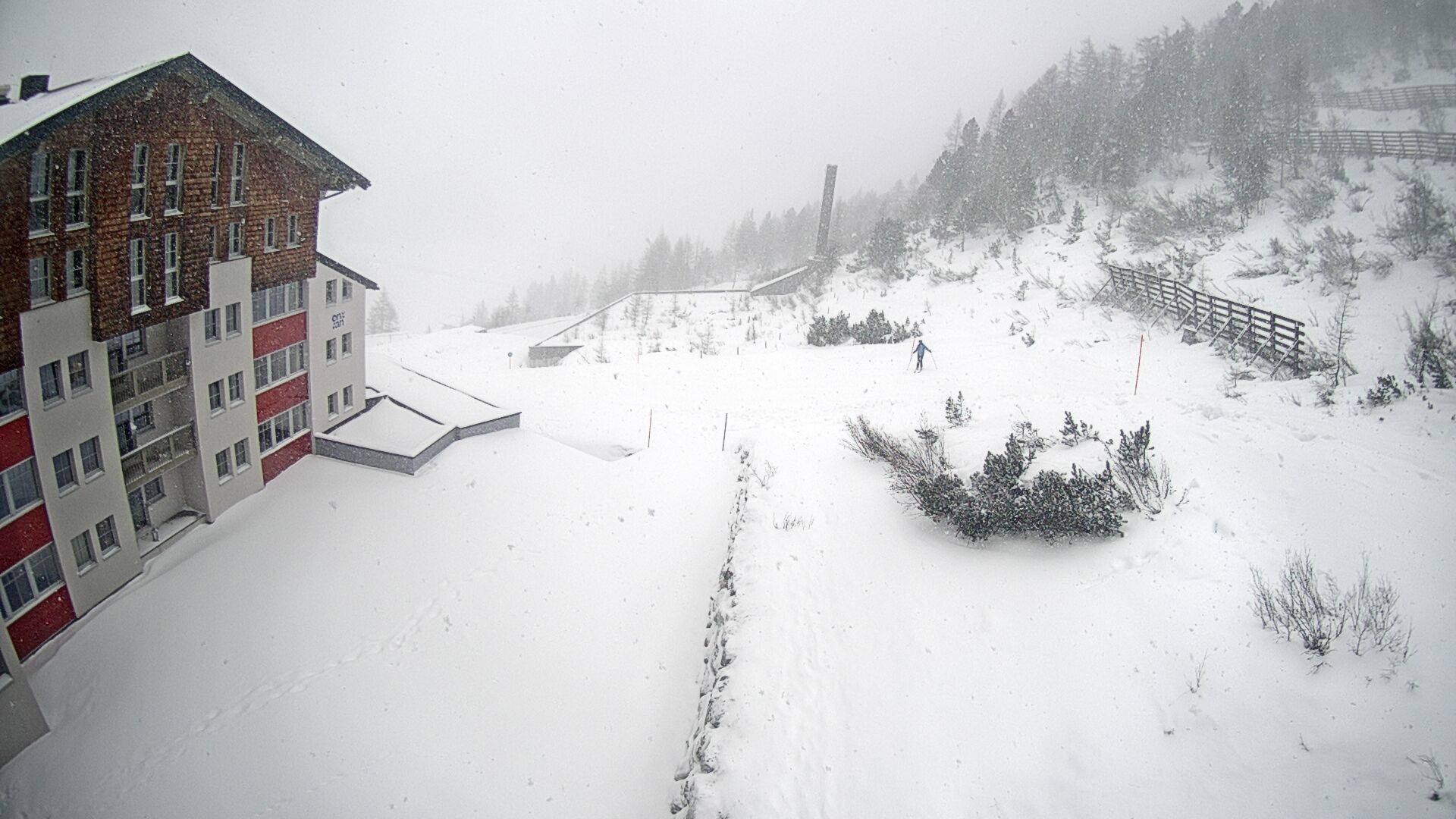 Archived image Webcam Ausblick Hotel Enzian in Obertauern