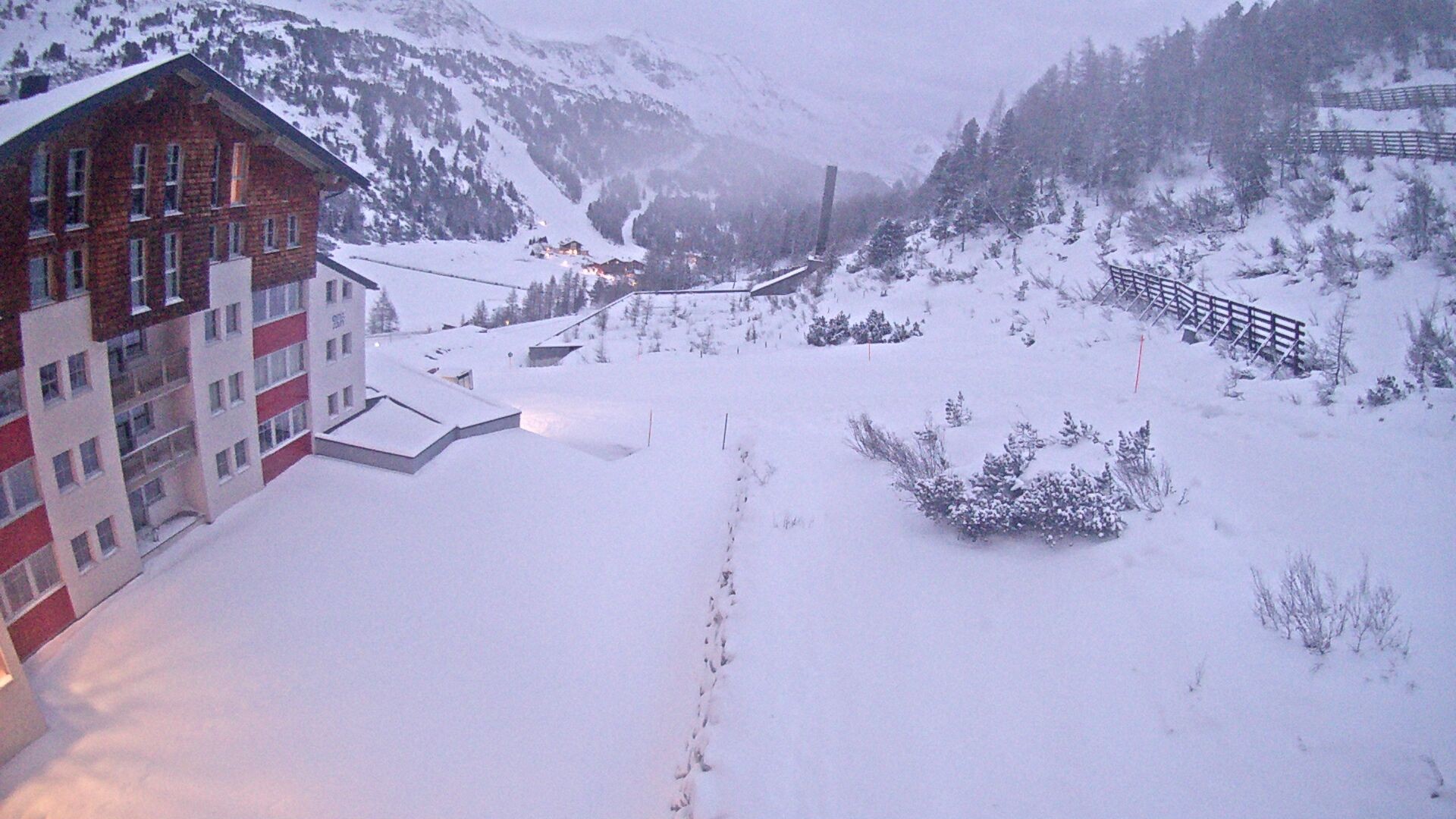 Archiv Foto Webcam Obertauern – Blick Hotel Enzian