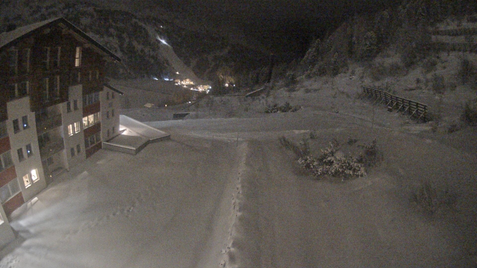 Archiv Foto Webcam Obertauern – Blick Hotel Enzian