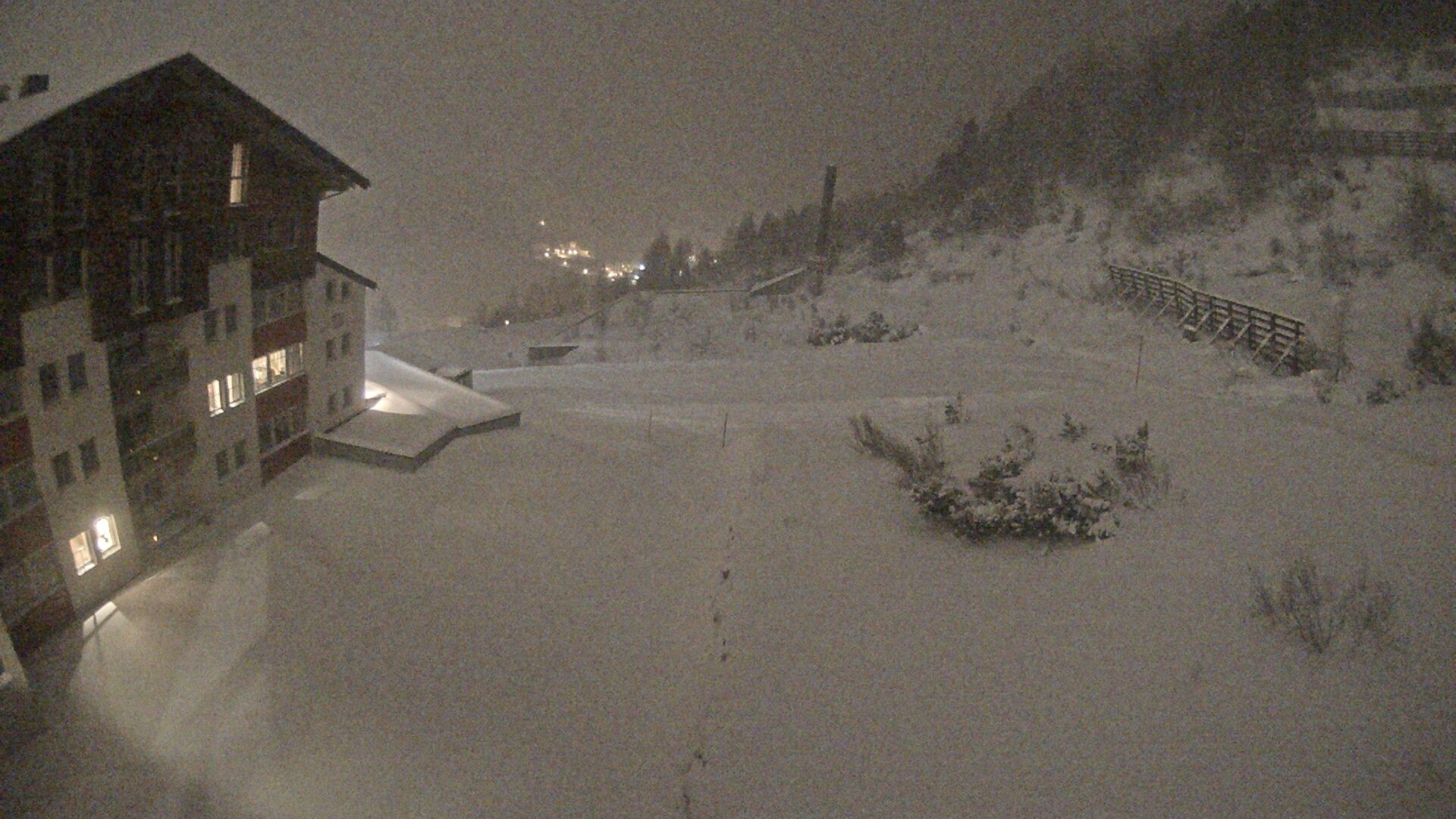 Archiv Foto Webcam Obertauern – Blick Hotel Enzian