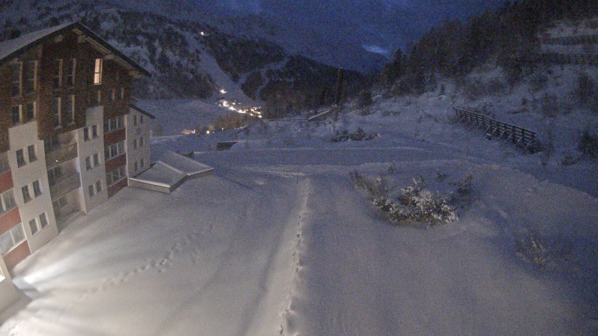 Archiv Foto Webcam Obertauern – Blick Hotel Enzian