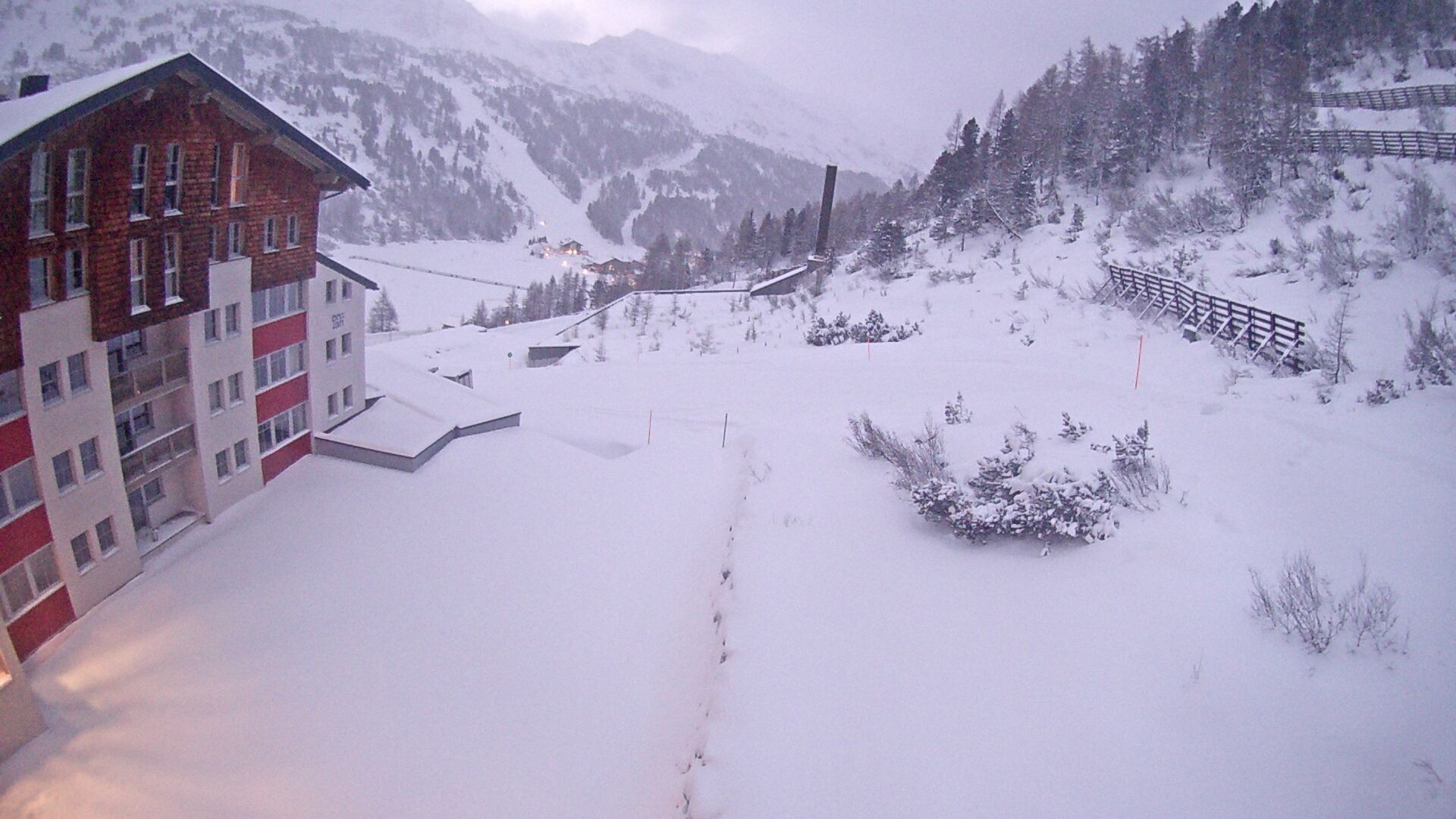 Archiv Foto Webcam Obertauern – Blick Hotel Enzian