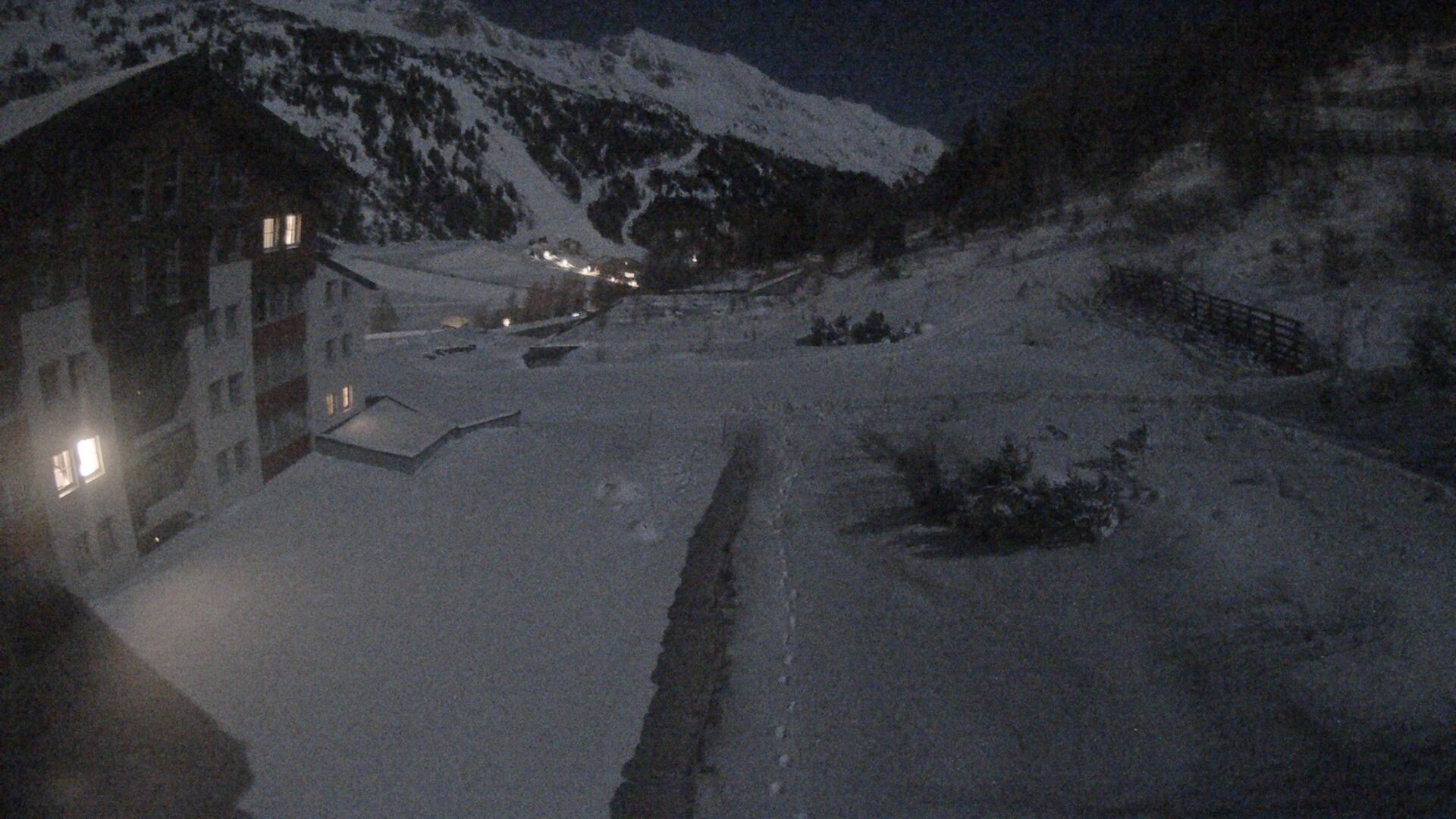 Archiv Foto Webcam Obertauern – Blick Hotel Enzian