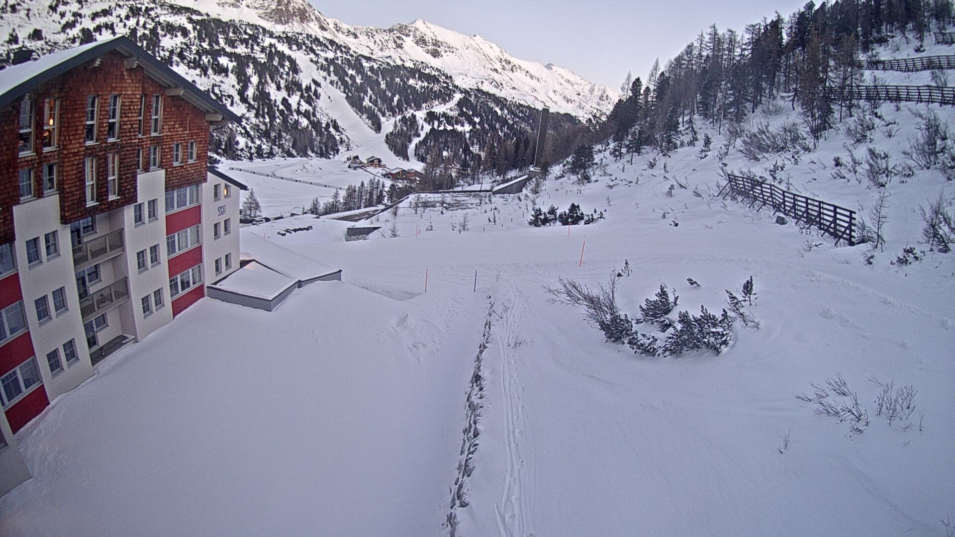 Archiv Foto Webcam Obertauern – Blick Hotel Enzian