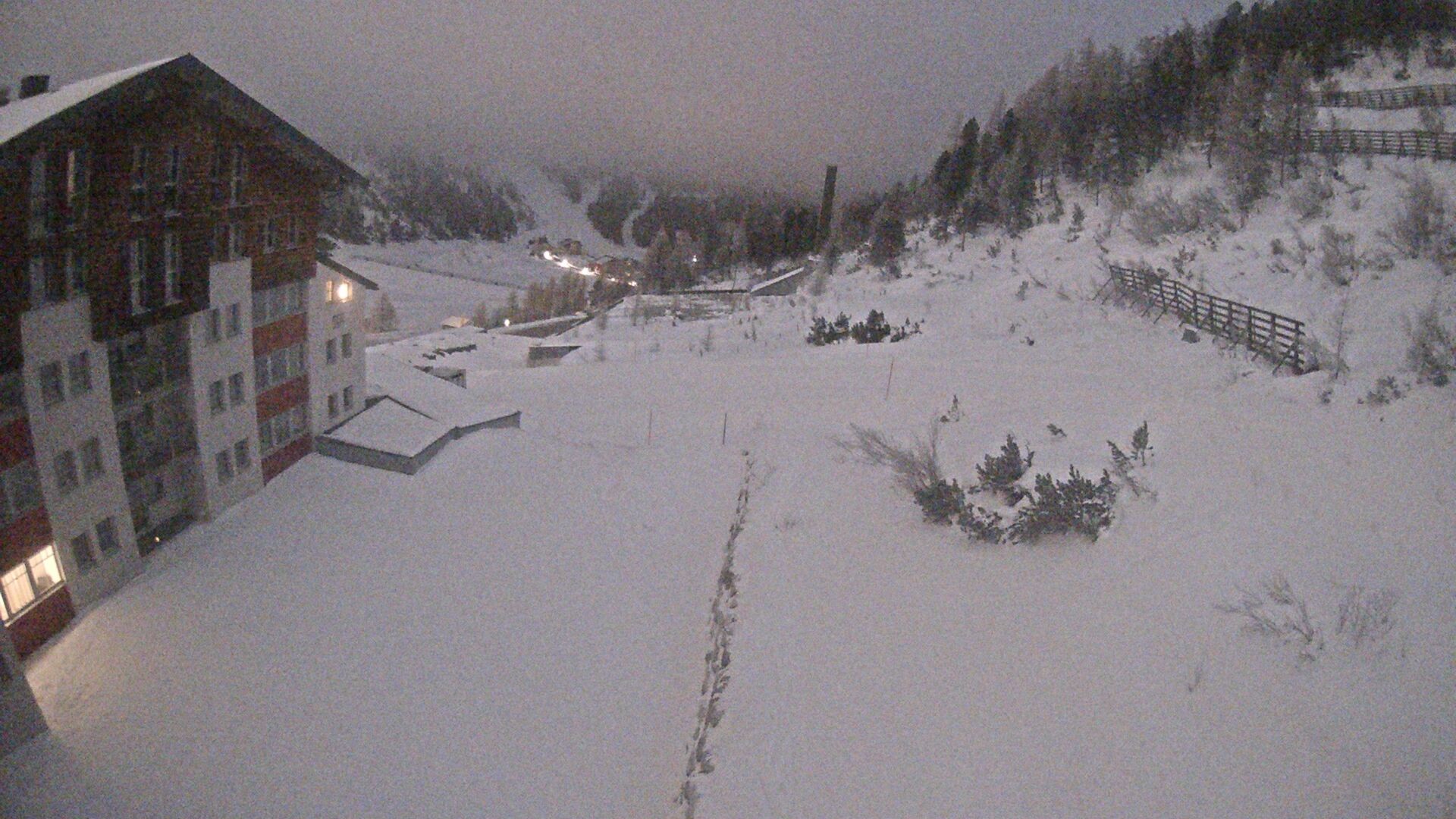 Archiv Foto Webcam Obertauern – Blick Hotel Enzian