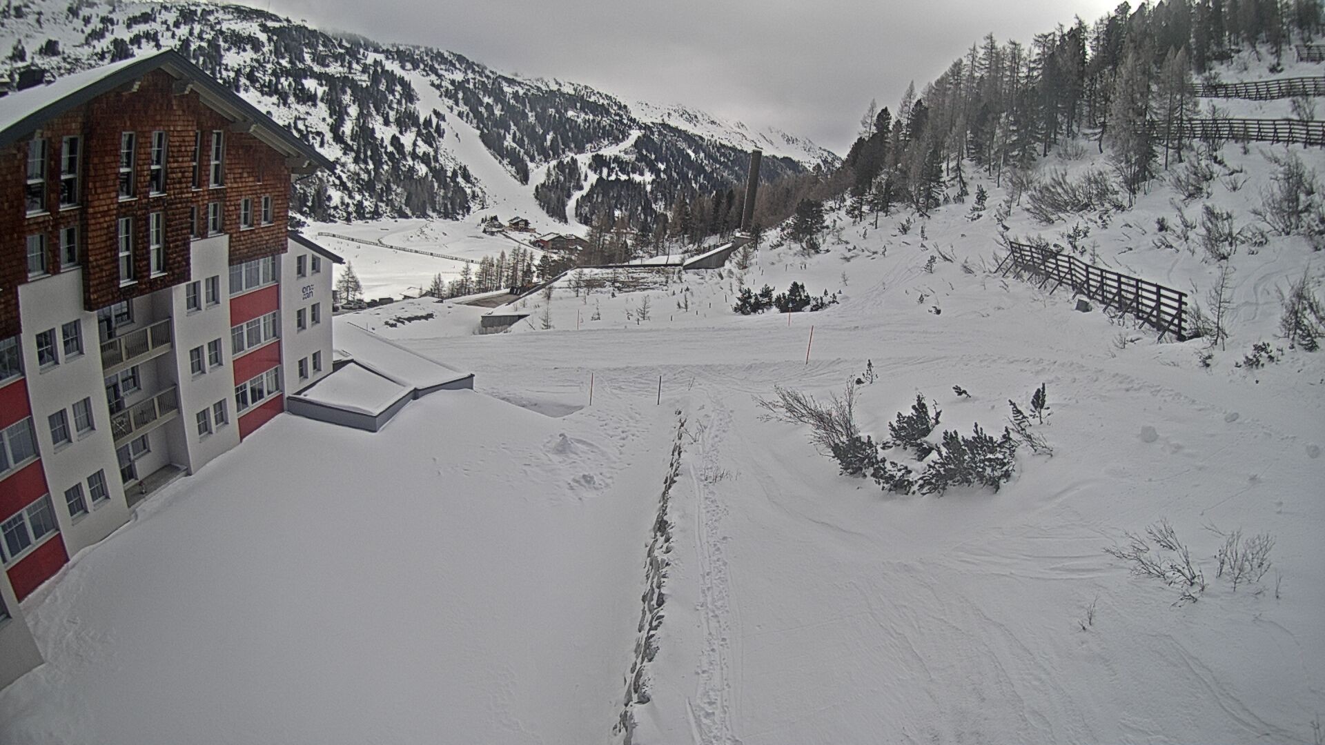 Archiv Foto Webcam Obertauern – Blick Hotel Enzian