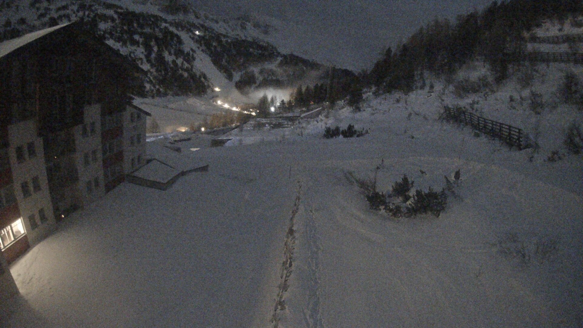 Archived image Webcam Ausblick Hotel Enzian in Obertauern