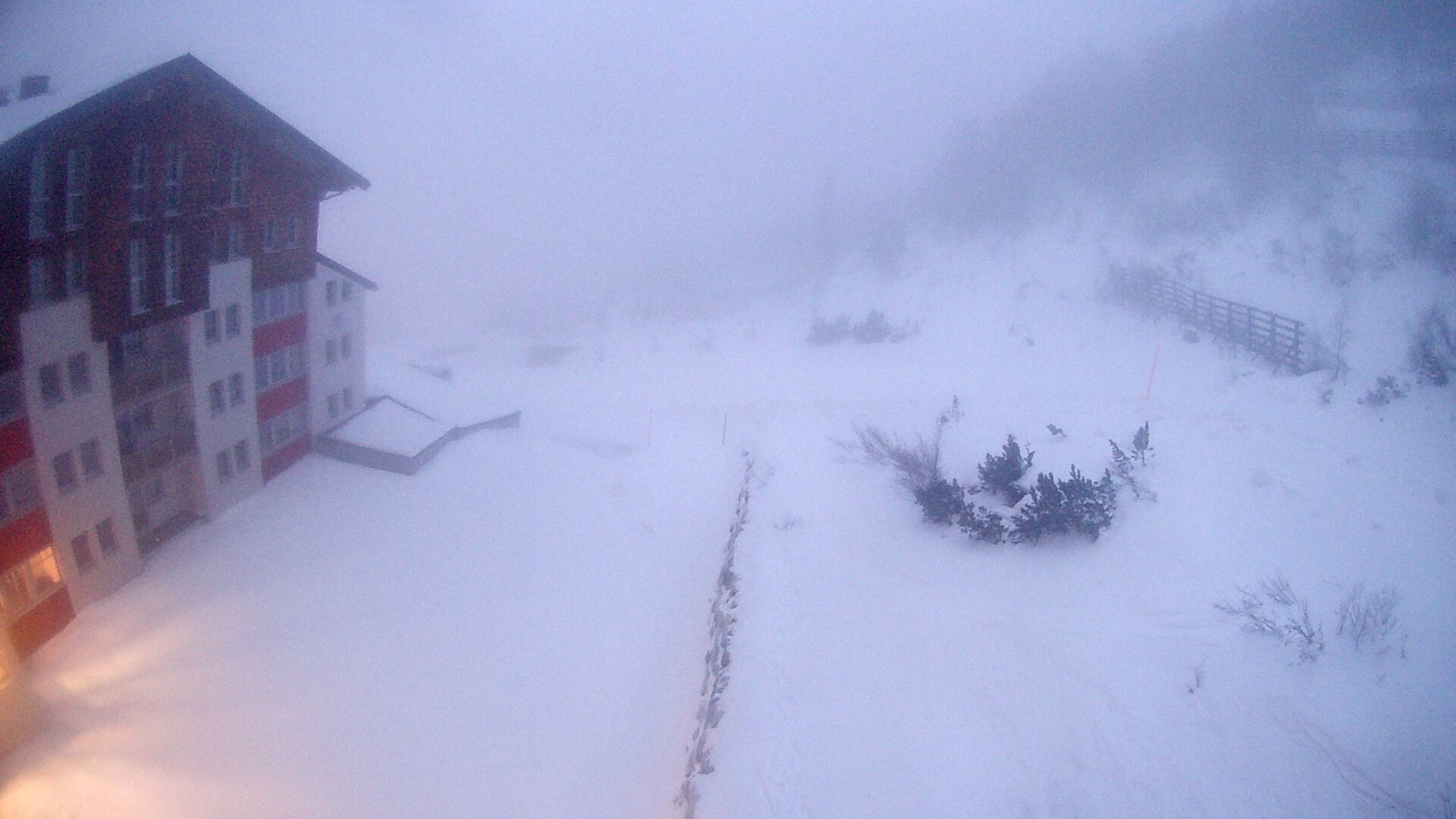 Archived image Webcam Ausblick Hotel Enzian in Obertauern