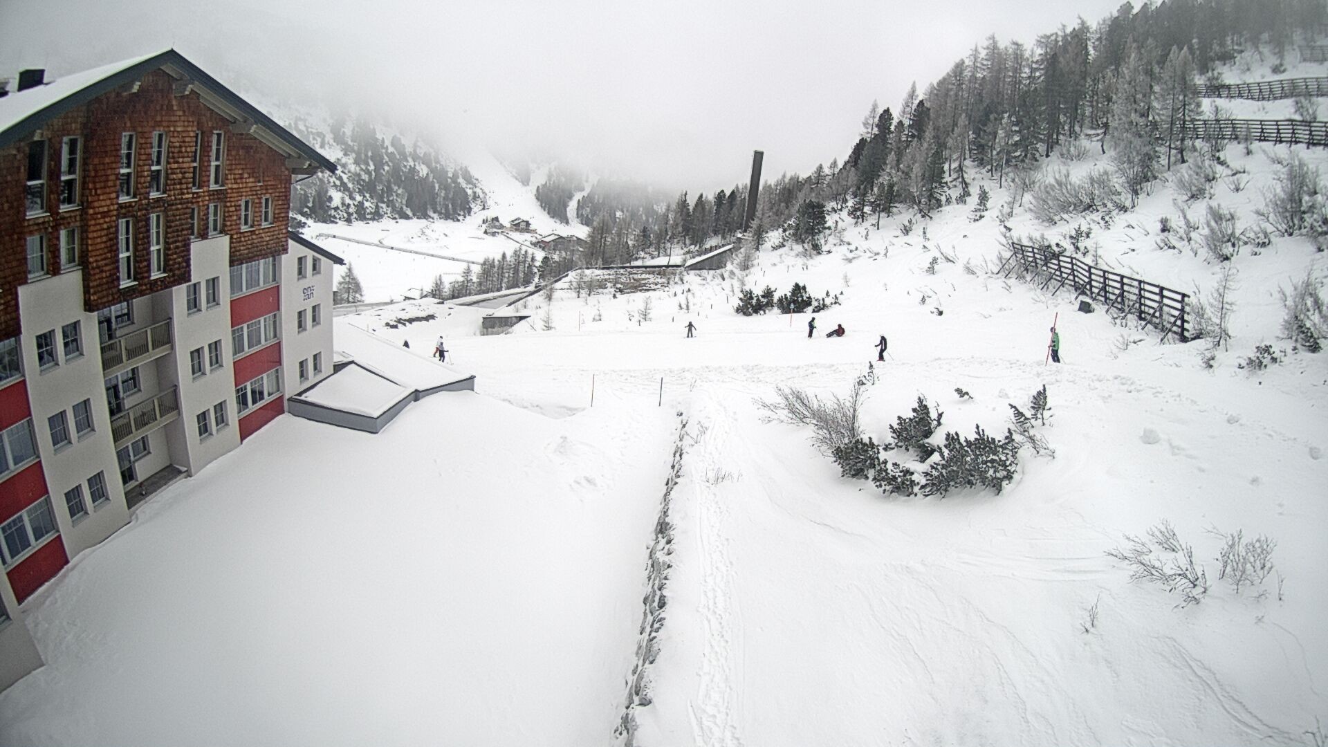 Archived image Webcam Ausblick Hotel Enzian in Obertauern