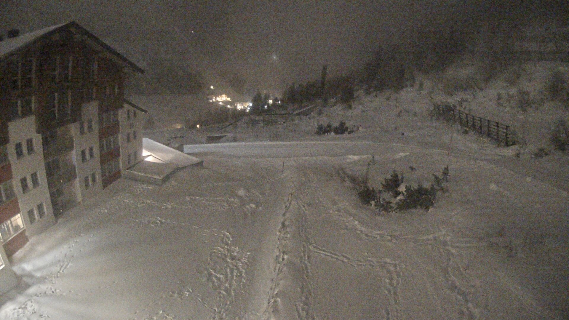 Archiv Foto Webcam Obertauern – Blick Hotel Enzian