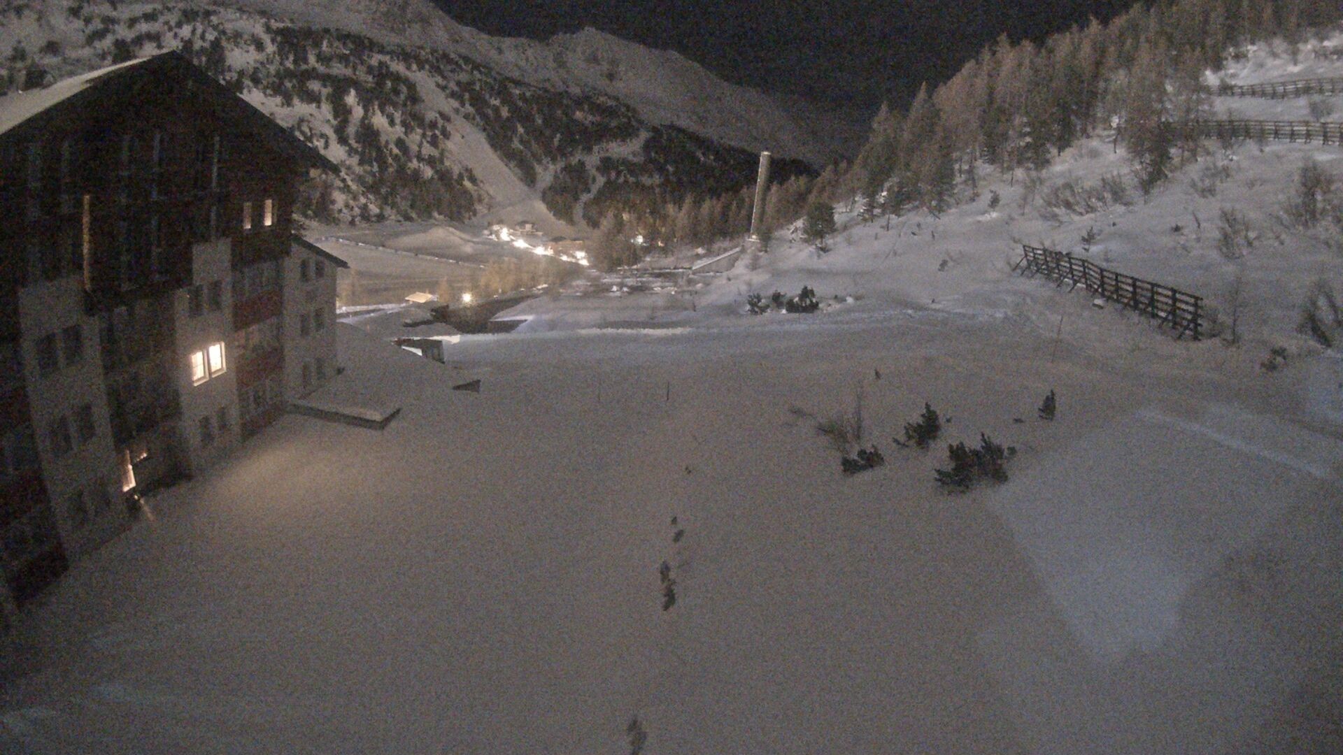 Archiv Foto Webcam Obertauern – Blick Hotel Enzian